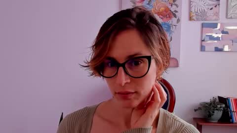 Leonela online show from December 5, 5:14 pm