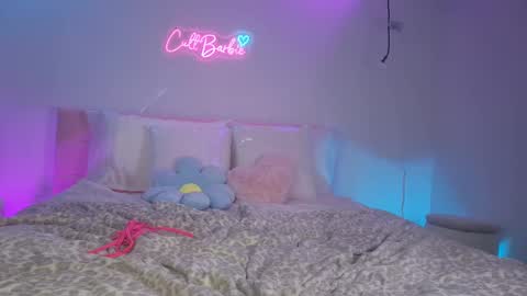 Snapshot of cult_barbie93 chatting on September 24, 6:12 am Cult Barbie online show from September 24, 6:12 am