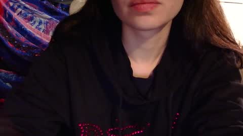 Angela online show from December 2, 5:15 pm