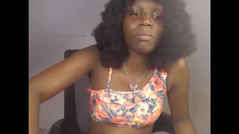 sophie online show from October 27, 9:38 am