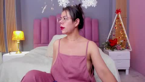 Cumming Loving online show from December 12, 7:48 pm