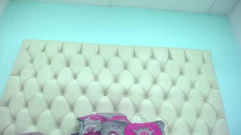 Snapshot of cumontitsxxx chatting on October 18, 6:53 pm Cumontitsxxx online show from October 18, 6:53 pm