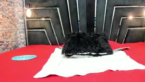 Snapshot of curvy_alyanna chatting on October 18, 12:08 pm Alyanna online show from October 18, 12:08 pm