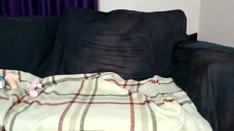 Snapshot of curvy_essie chatting on September 21, 10:41 pm Essie online show from September 21, 10:41 pm