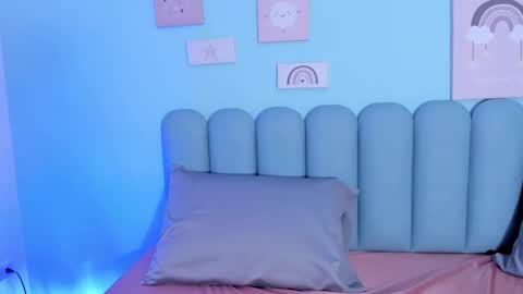 Snapshot of curvy_rousi chatting on October 4, 11:38 am Rosie online show from October 4, 11:38 am