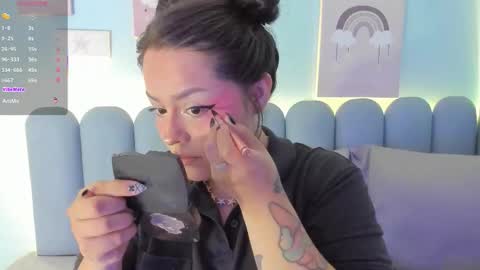 Snapshot of curvy_rousi chatting on October 28, 11:38 am Rosie online show from October 28, 11:38 am