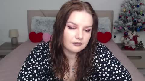 curvyanna13 online show from January 2, 3:40 pm