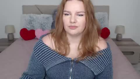 curvyanna13 online show from February 5, 2:48 pm