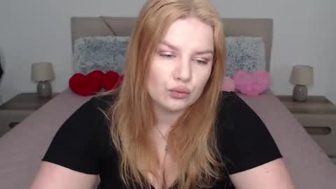 curvyanna13 online show from March 2, 2:58 pm