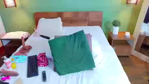 Danna online show from March 21, 1:10 am