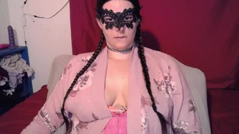 Celine Fawe online show from May 6, 1:42 am