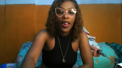 curvylyin online show from March 28, 6:13 am