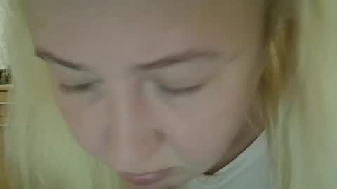 Curvy online show from May 23, 10:46 am