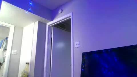 curvyychocolate online show from January 31, 6:02 am