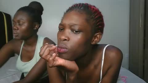 Snapshot of cute_angel11 chatting on September 25, 2:21 am angel online show from September 25, 2:21 am