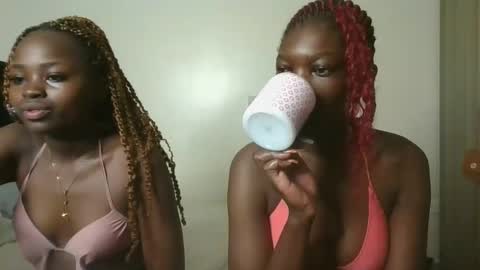 Snapshot of cute_angel11 chatting on September 11, 12:44 am angel online show from September 11, 12:44 am