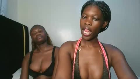 Snapshot of cute_angel11 chatting on October 14, 5:37 pm angel online show from October 14, 5:37 pm