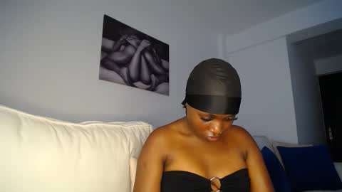 Liya online show from December 12, 10:34 am
