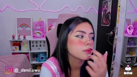 Snapshot of cute_dani__ chatting on February 7, 11:23 am Dani online show from February 7, 11:23 am