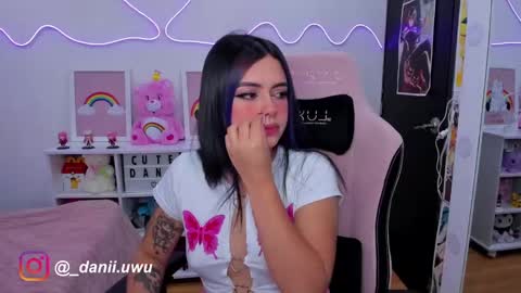 Snapshot of cute_dani__ chatting on January 28, 9:30 am Dani online show from January 28, 9:30 am
