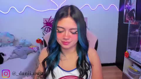 Snapshot of cute_dani__ chatting on October 10, 9:03 am Dani online show from October 10, 9:03 am