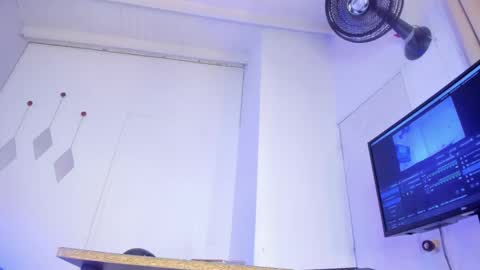 Stacy online show from September 10, 6:30 pm