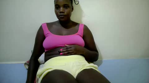 Snapshot of cute_heaven chatting on September 22, 4:49 pm cute_heaven online show from September 22, 4:49 pm