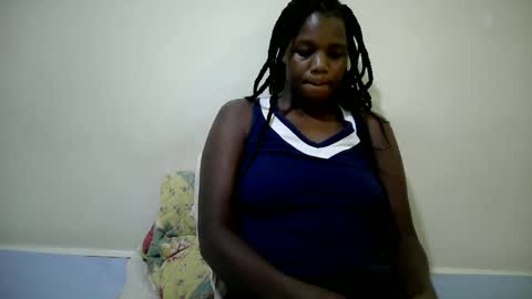 Snapshot of cute_heaven chatting on October 28, 9:19 pm cute_heaven online show from October 28, 9:19 pm