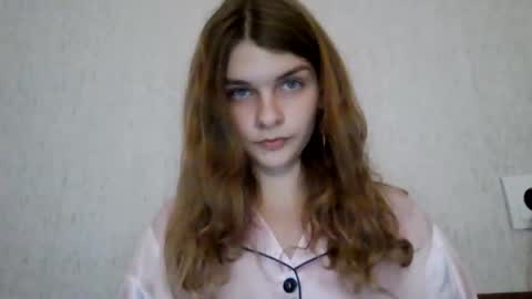 cute_kitte online show from December 14, 7:14 pm