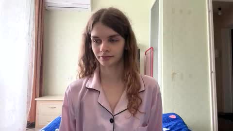 cute_kitte online show from October 5, 7:24 am