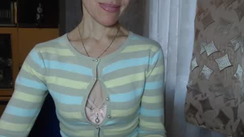 cute_lion_ online show from December 21, 9:33 am