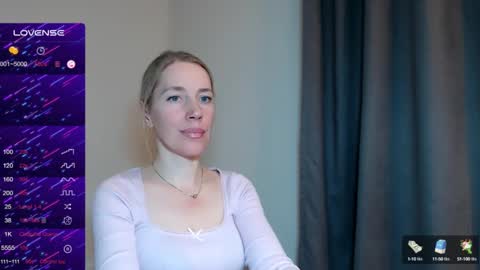 cute_lion_ online show from December 13, 5:43 pm