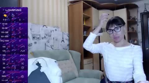 cute_lion_ online show from January 7, 11:26 am