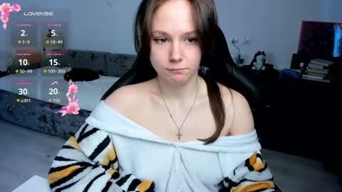 Emily online show from April 1, 9:54 am