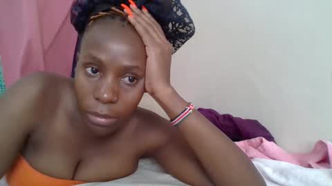 cute_lizah online show from February 25, 5:30 am