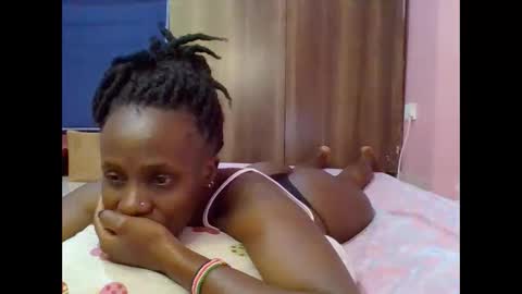 cute_lizah online show from January 14, 2:32 pm