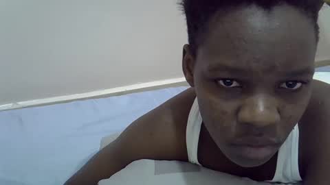 Snapshot of cute_marion chatting on February 21, 3:21 pm cute_marion online show from February 21, 3:21 pm