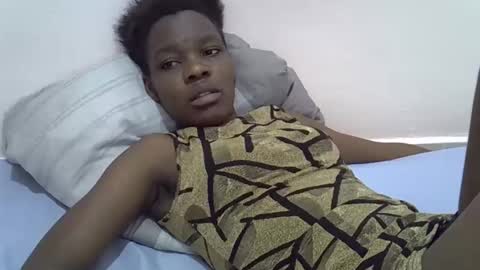 Snapshot of cute_marion chatting on February 25, 8:11 pm cute_marion online show from February 25, 8:11 pm