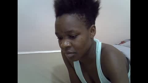 Snapshot of cute_marion chatting on February 17, 2:42 am cute_marion online show from February 17, 2:42 am