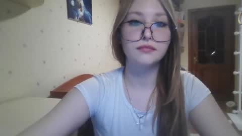 Veronica online show from April 5, 5:45 pm