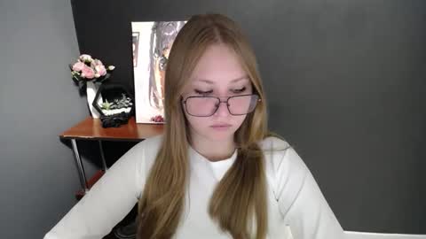 Veronica online show from October 2, 9:25 am