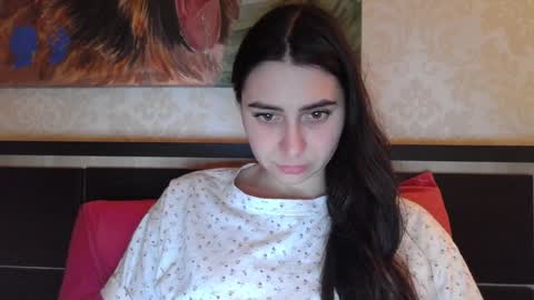 cute_strawberry_ online show from February 7, 6:02 pm