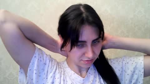 cute_strawberry_ online show from September 10, 6:41 pm