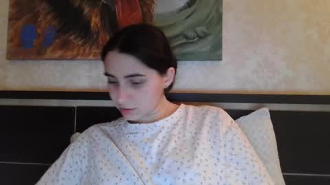 cute_strawberry_ online show from March 12, 6:53 pm