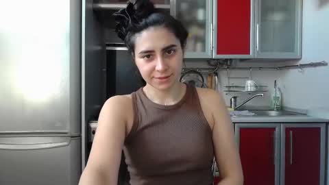 cute_strawberry_ online show from February 25, 7:42 am