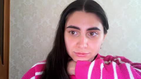 Snapshot of cute_strawberry_ chatting on October 23, 11:05 am cute_strawberry_ online show from October 23, 11:05 am