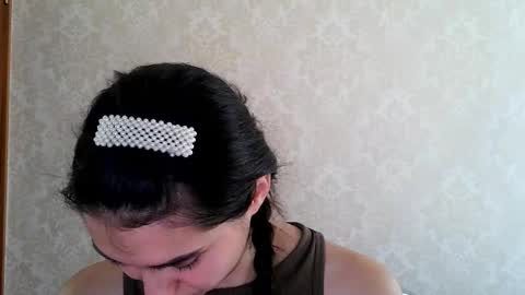 Snapshot of cute_strawberry_ chatting on October 7, 8:08 am cute_strawberry_ online show from October 7, 8:08 am