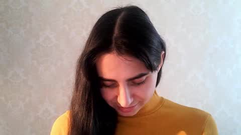 Snapshot of cute_strawberry_ chatting on October 9, 8:29 am cute_strawberry_ online show from October 9, 8:29 am