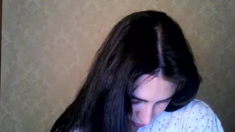 Snapshot of cute_strawberry_ chatting on October 24, 7:32 pm cute_strawberry_ online show from October 24, 7:32 pm