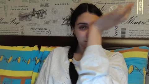 cute_strawberry_ online show from January 1, 8:26 pm